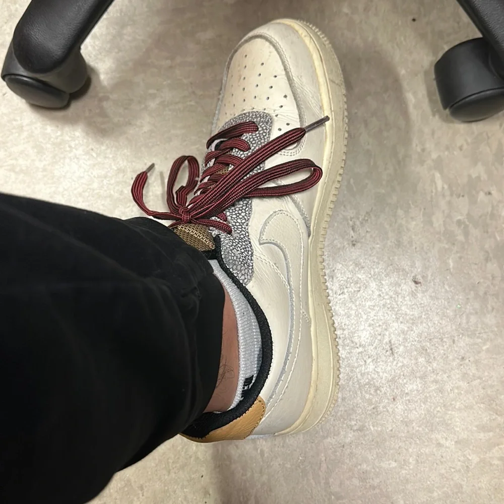 Nike fossil - Picture 1 of 1